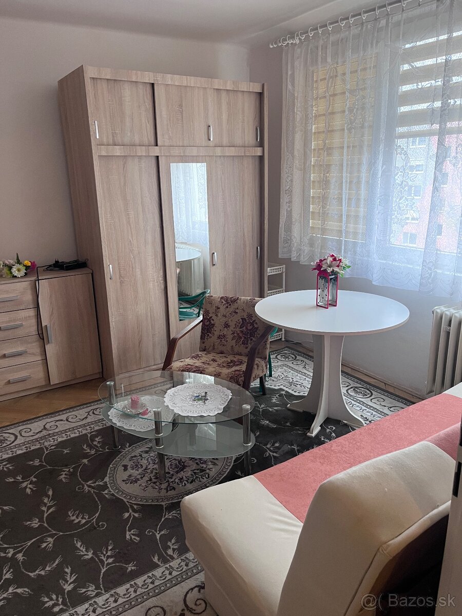 Predám 1-izbový byt