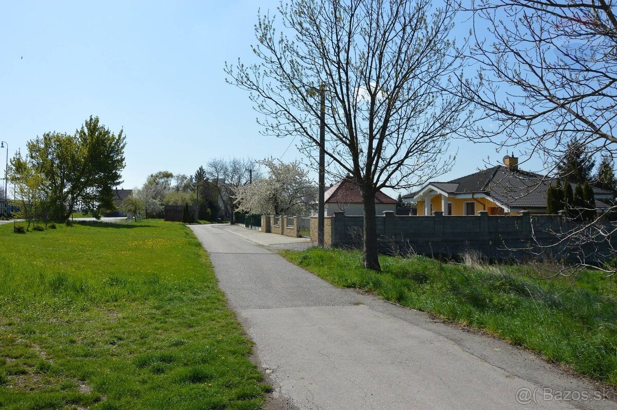 Predaj investičný stavebný pozemok Boleráz