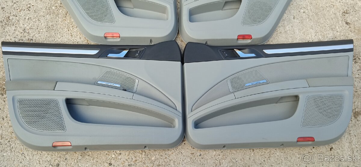 Tapacire skoda superb combi sound system