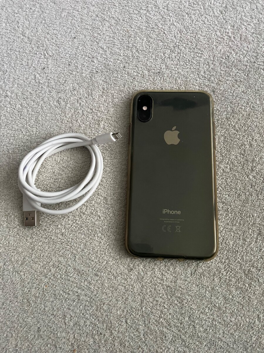 Predám iPhone Xs.64 GB.
