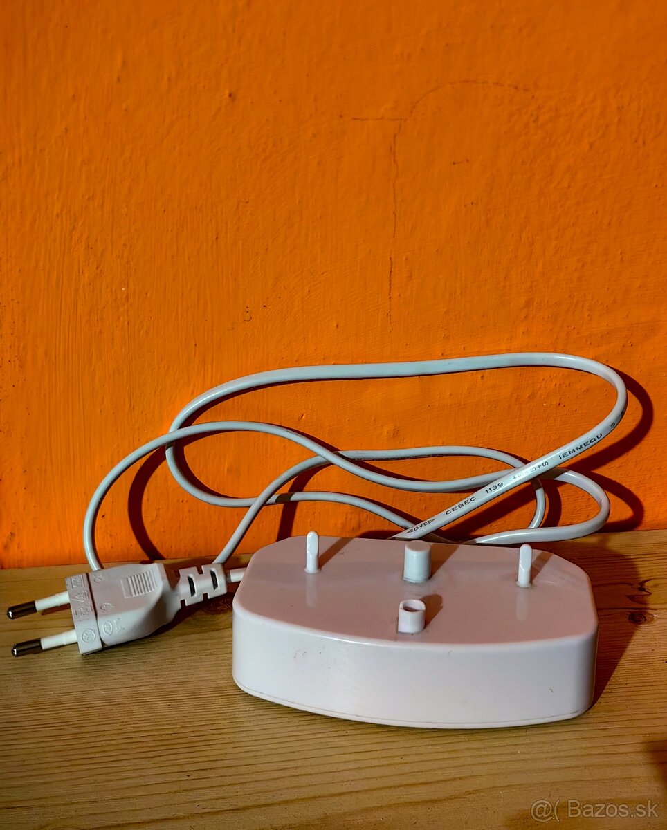 Curaprox nabíjačka