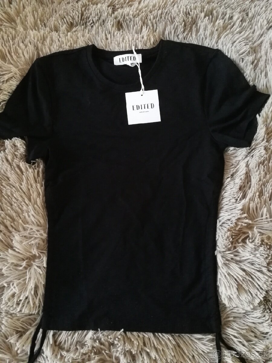 Čierne tričko - nove zn Edited