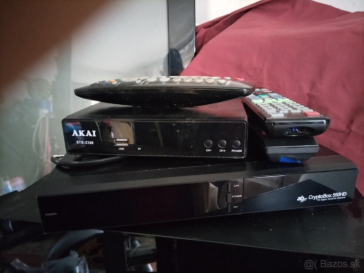 Set box akai dvbt a satelitny -Ab 550 hd