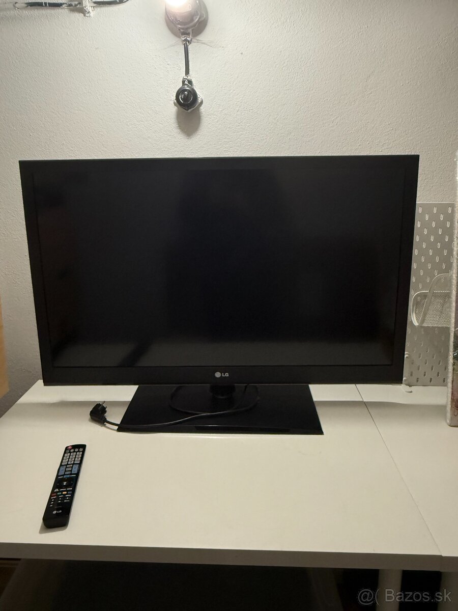 Predám LG 42' (106 cm)