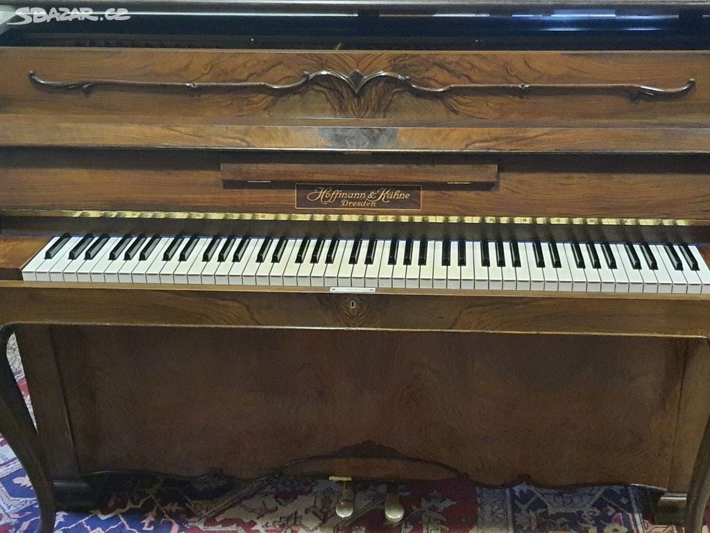 Klavir piano