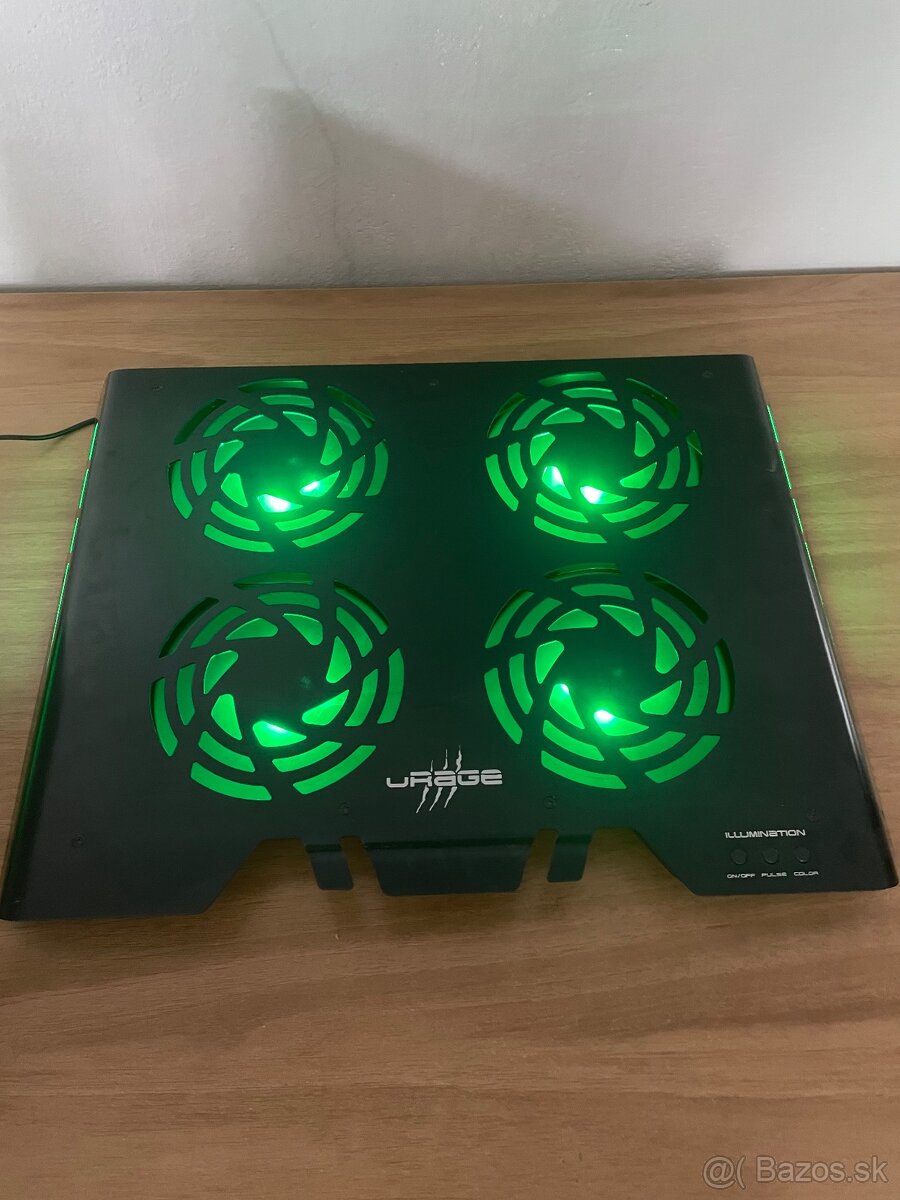 Chladiaca podložka pod notebook uRage