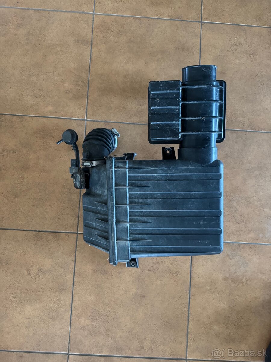 Suzuki Swift – Obal na vzduchový filter + váha vzduchu
