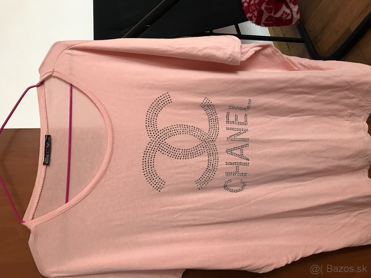 CHANEL pudrové oversize damske tricko L