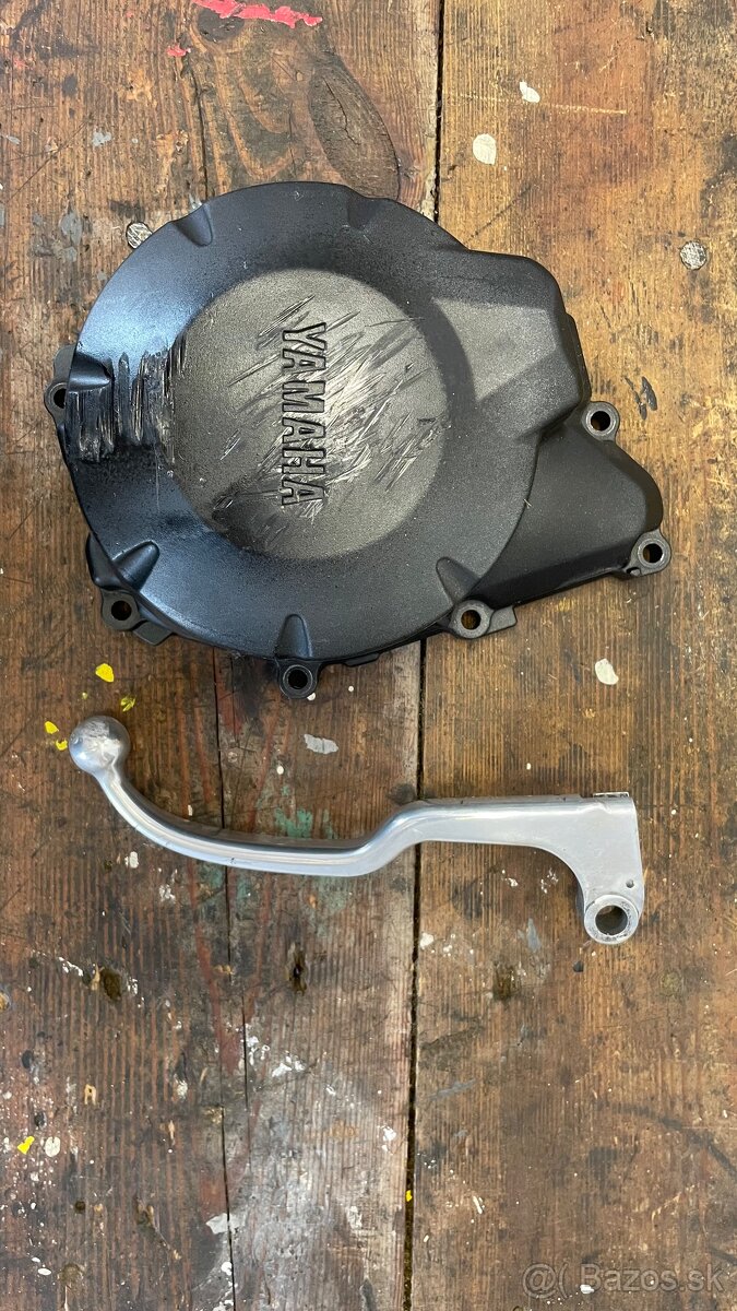 Yamaha FZ6 kryt a páčka