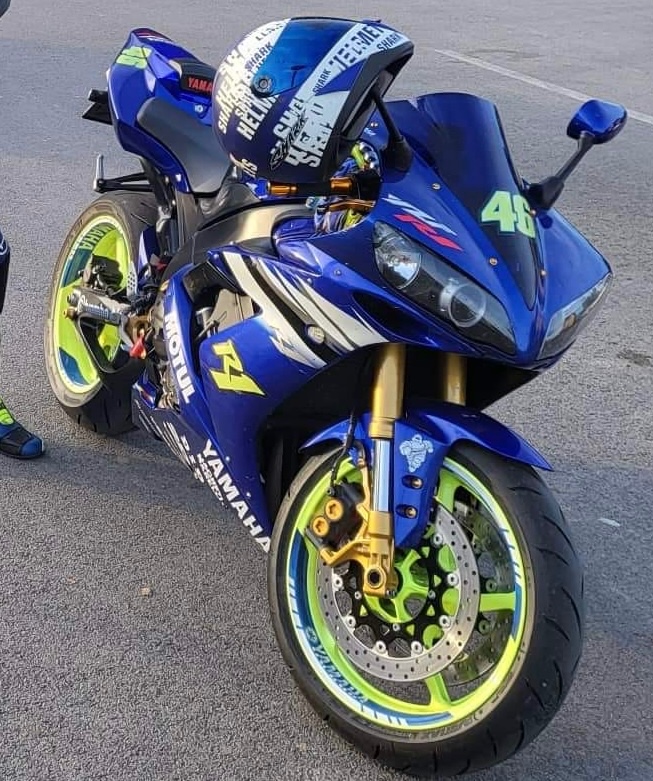 Yamaha R1