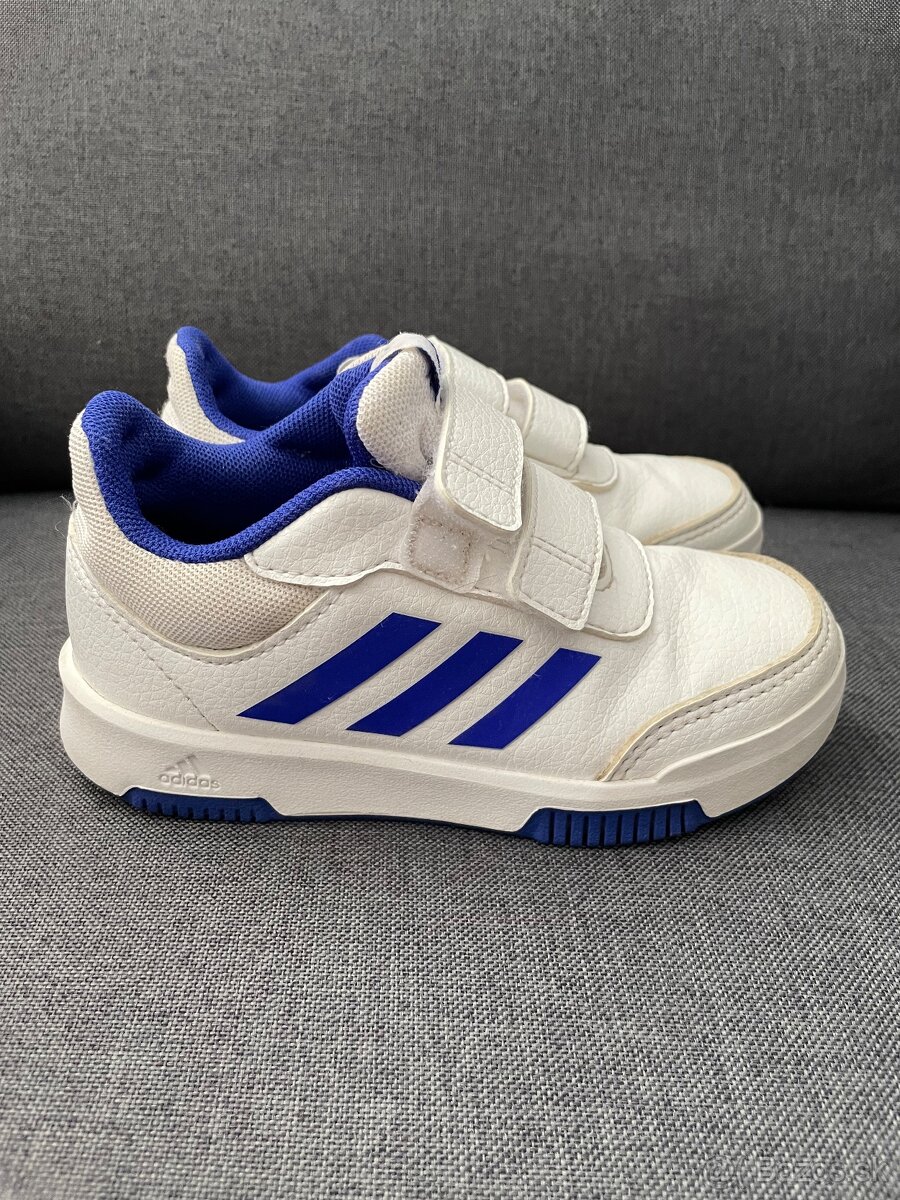 adidas tenisky