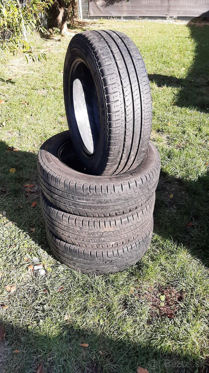 215/60r17C 109/107T Michelin a  225/55r17C 109/107h Vredeste