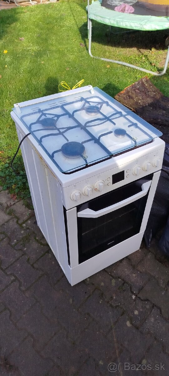 Ponukam plynovy sporak za vinko