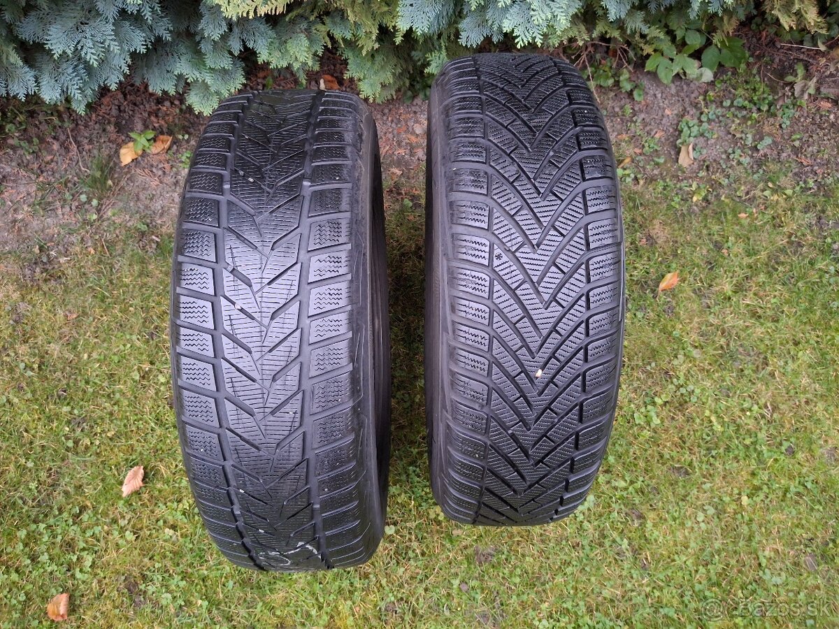 zimné pneu 215/70 r16 vredestein , 4 ks,do 8 mm,