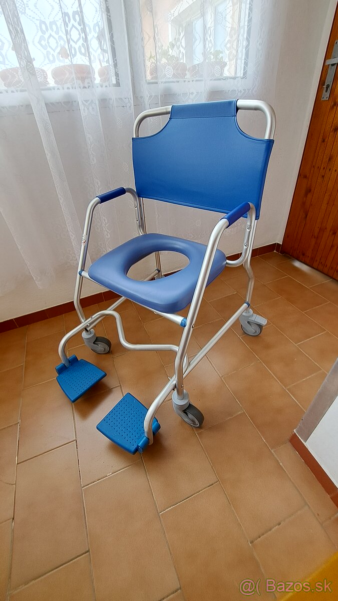 Toaletný a sprchovací vozík Herdegen