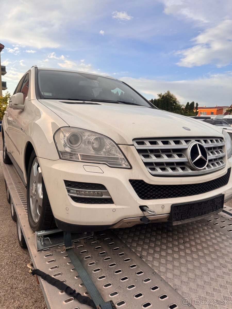 Rozpredam Mercedes ML 300cdi facelift