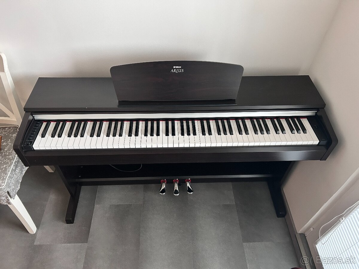 Predám elektrický klavír Yamaha