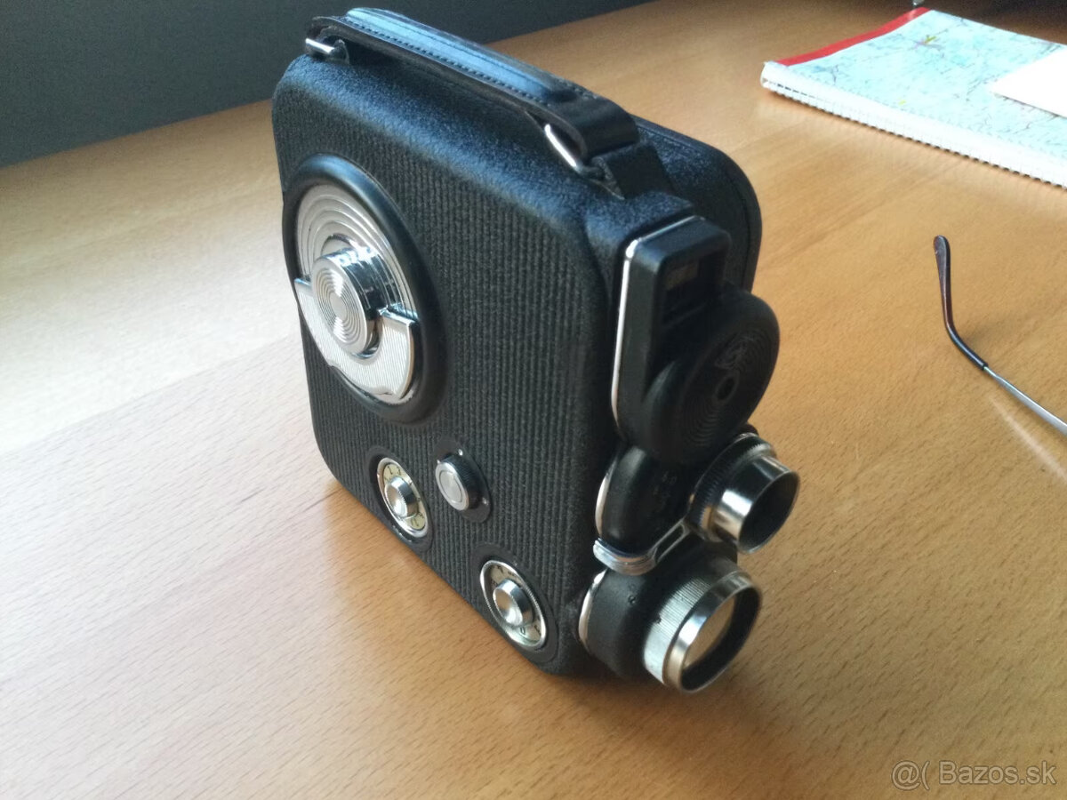Starožitná filmová kamera EUMIG C3 8mm