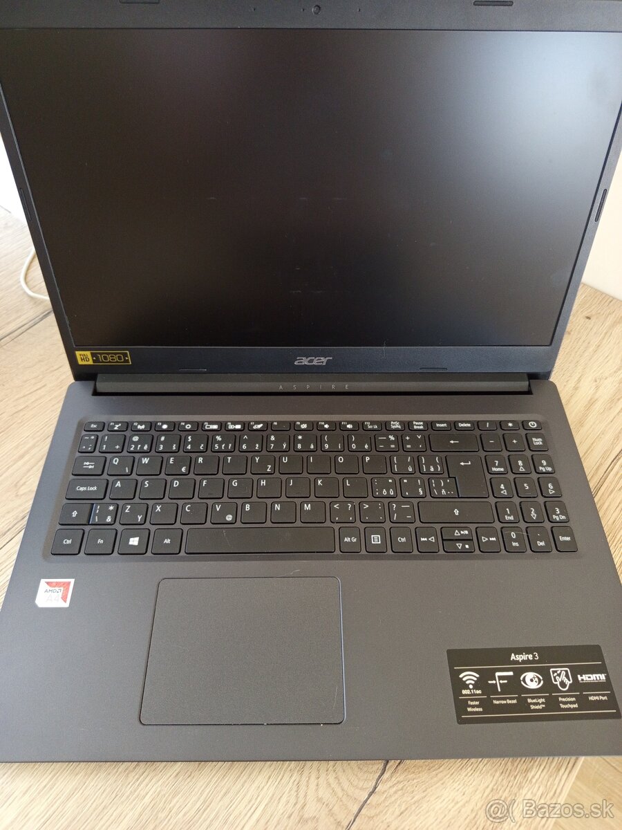 Predám notebook Acer Aspire 3