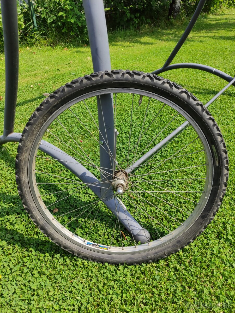 Predám kolesá na horský bicykel