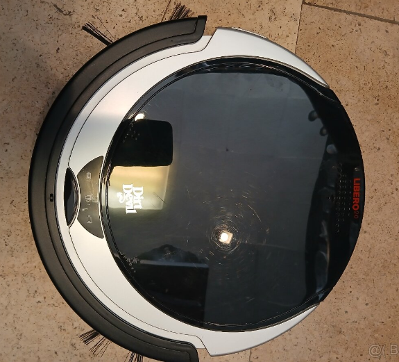 Robotický vysávač
