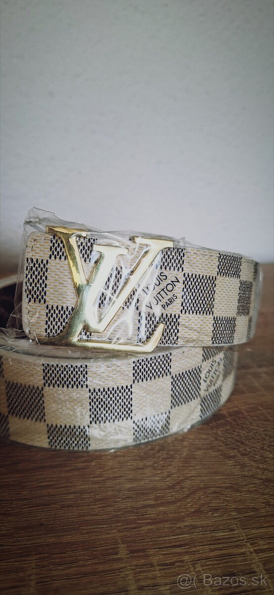 • Louis Vuitton Opasok Zlaty •