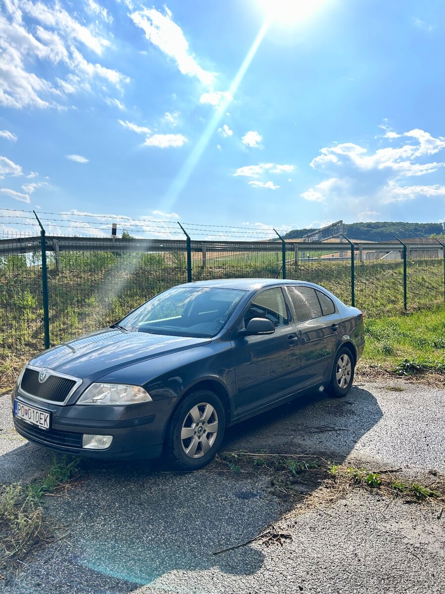 ŠKODA OCTAVIA BENZIN
