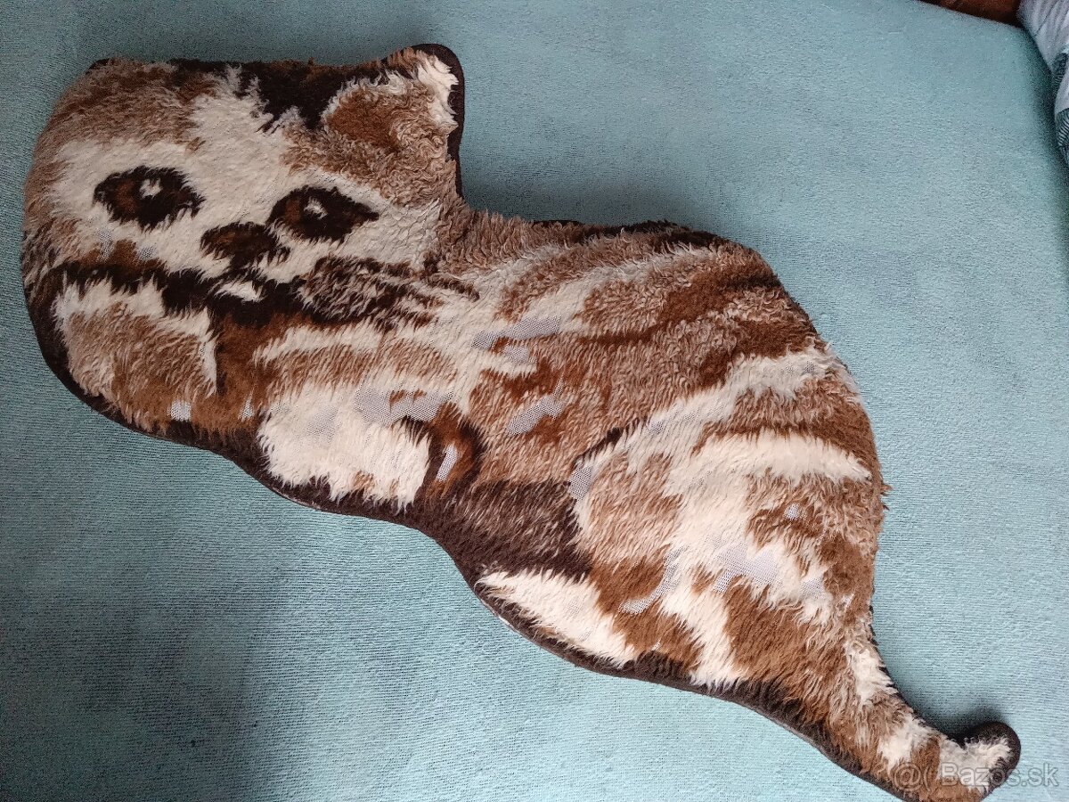 Vankúš, ovčie runo