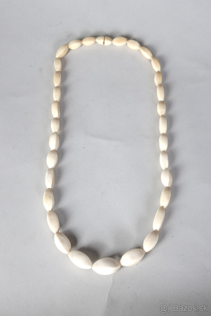 Starožitný slonovinový náhrdelník