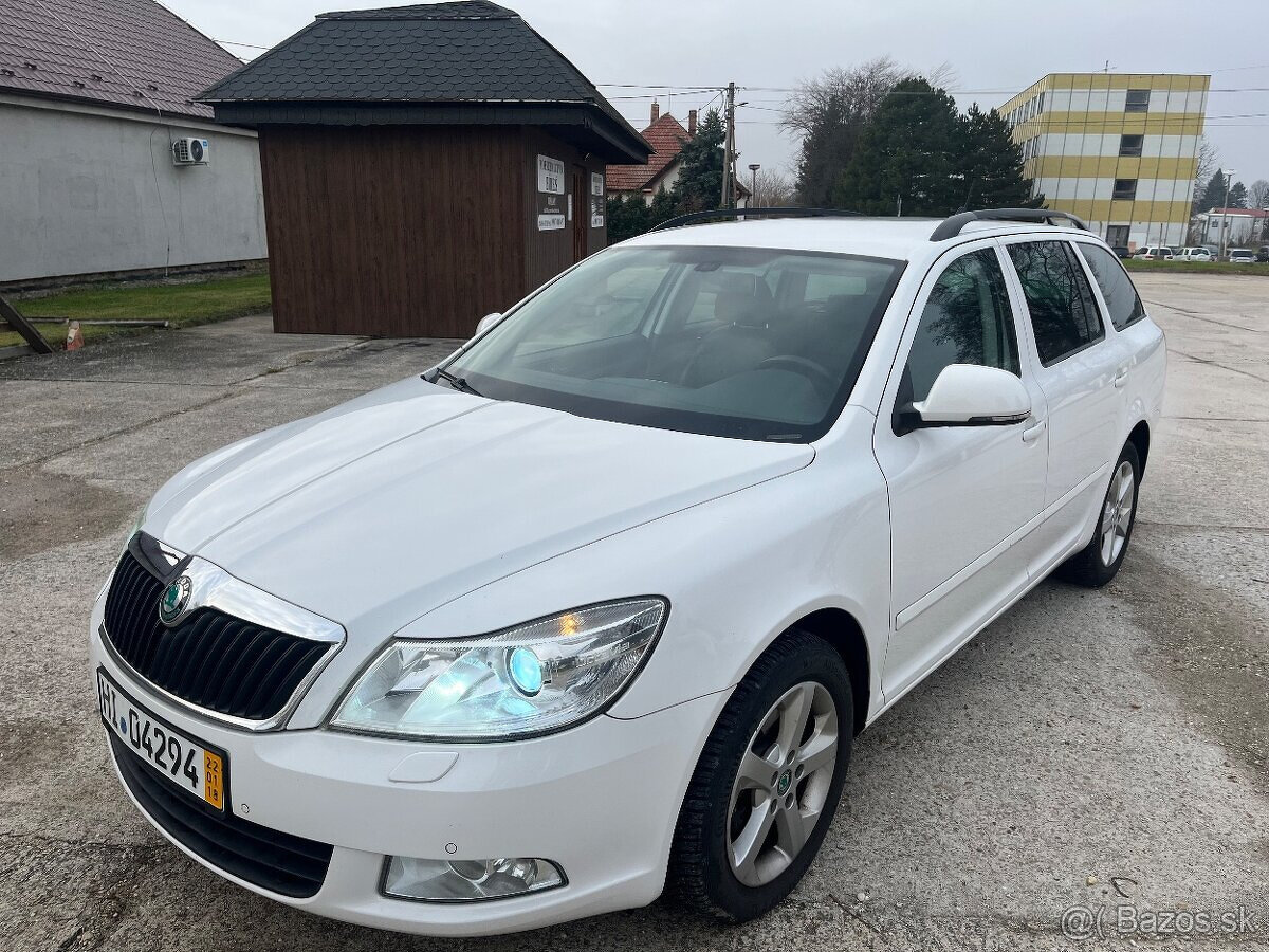 Skoda Octavia 2 2.0 TDI DSG elegance r.v 2012 xenon top stav