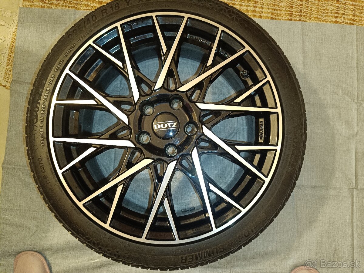 DOTZ - R18 225/40
