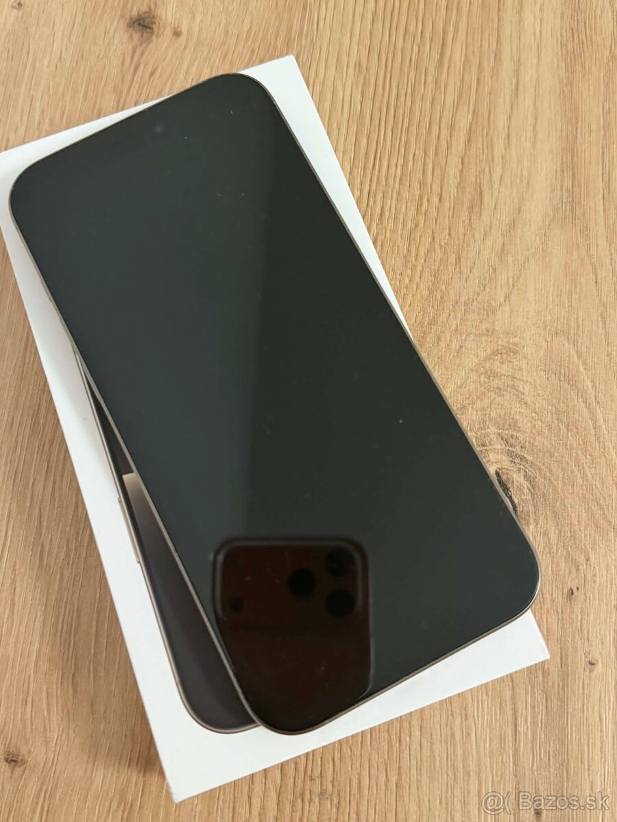 Predám iPhone 16pro max 256gb