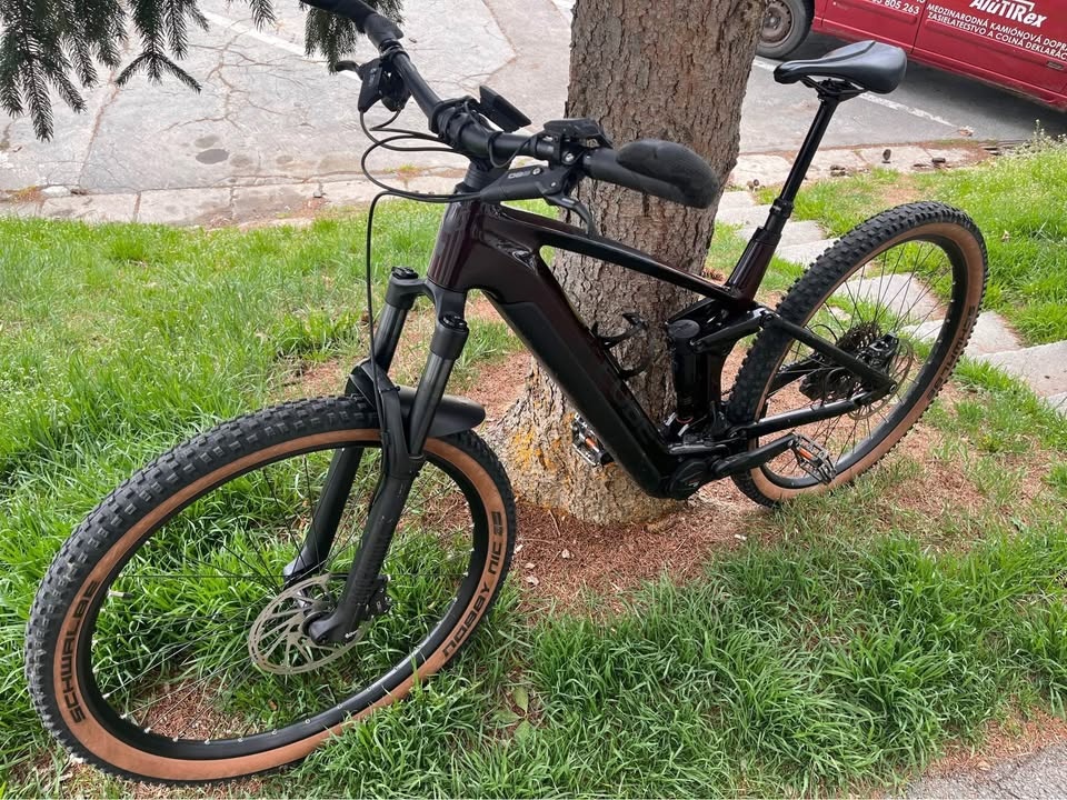 Cube stereo Hybrid 140 HPC Race 750 - L