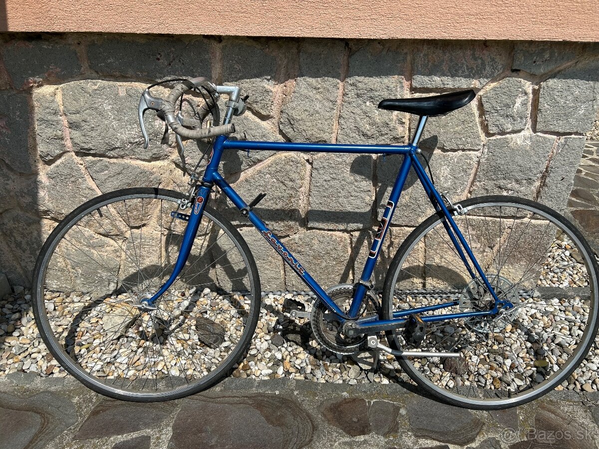 Cestný retro bicykel Favorit