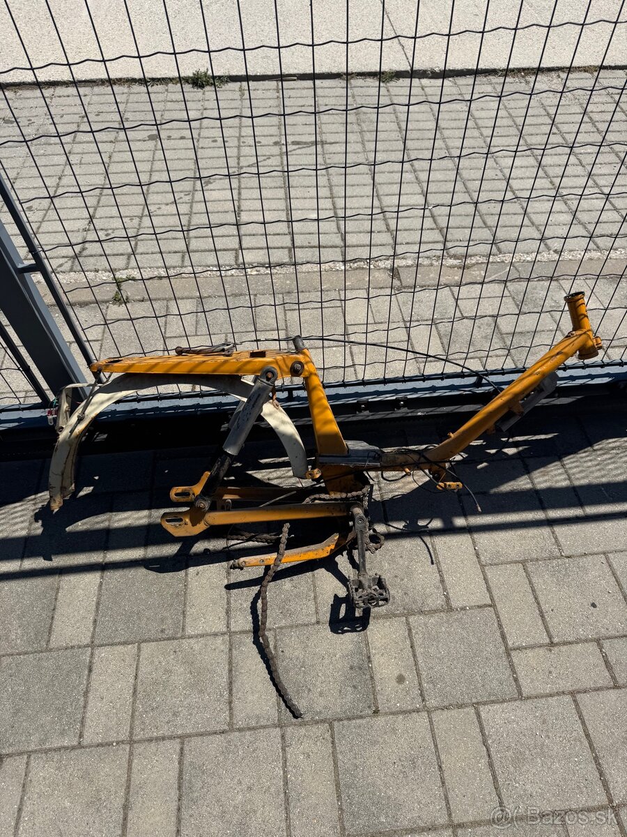Babetta 207 kostra