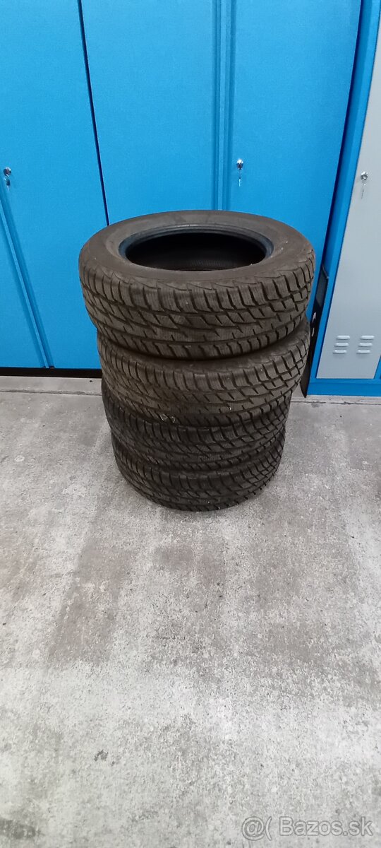 215/65 R16