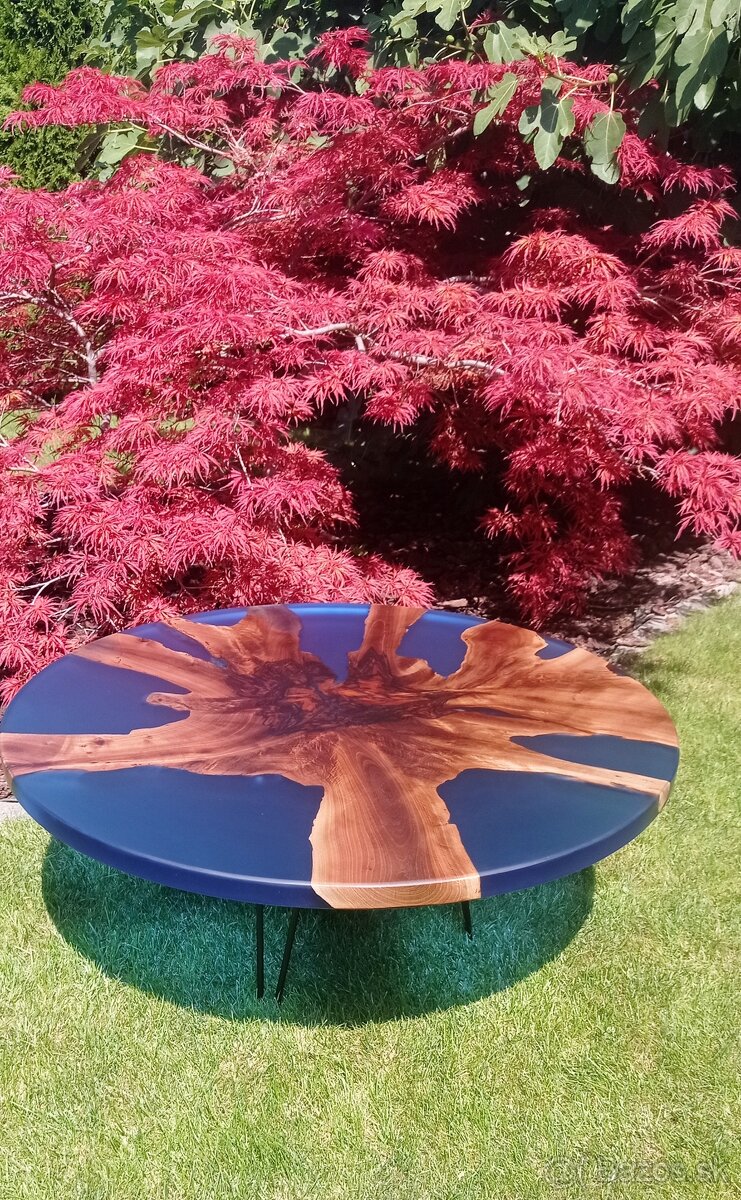 Jedalensky, konferencny epoxidovy stol orech