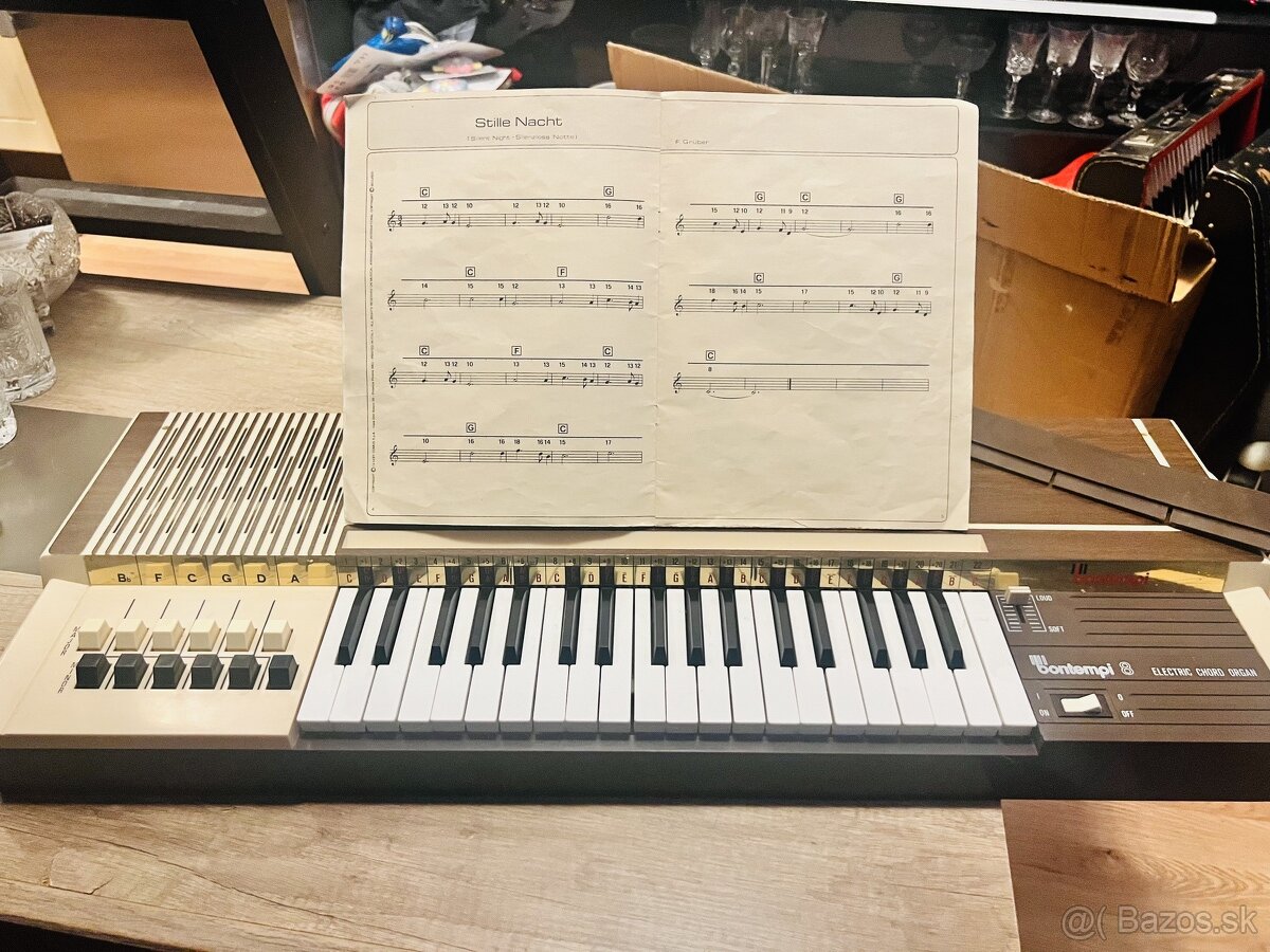 Retro klavesy plne funkcne (hracie nastroje)