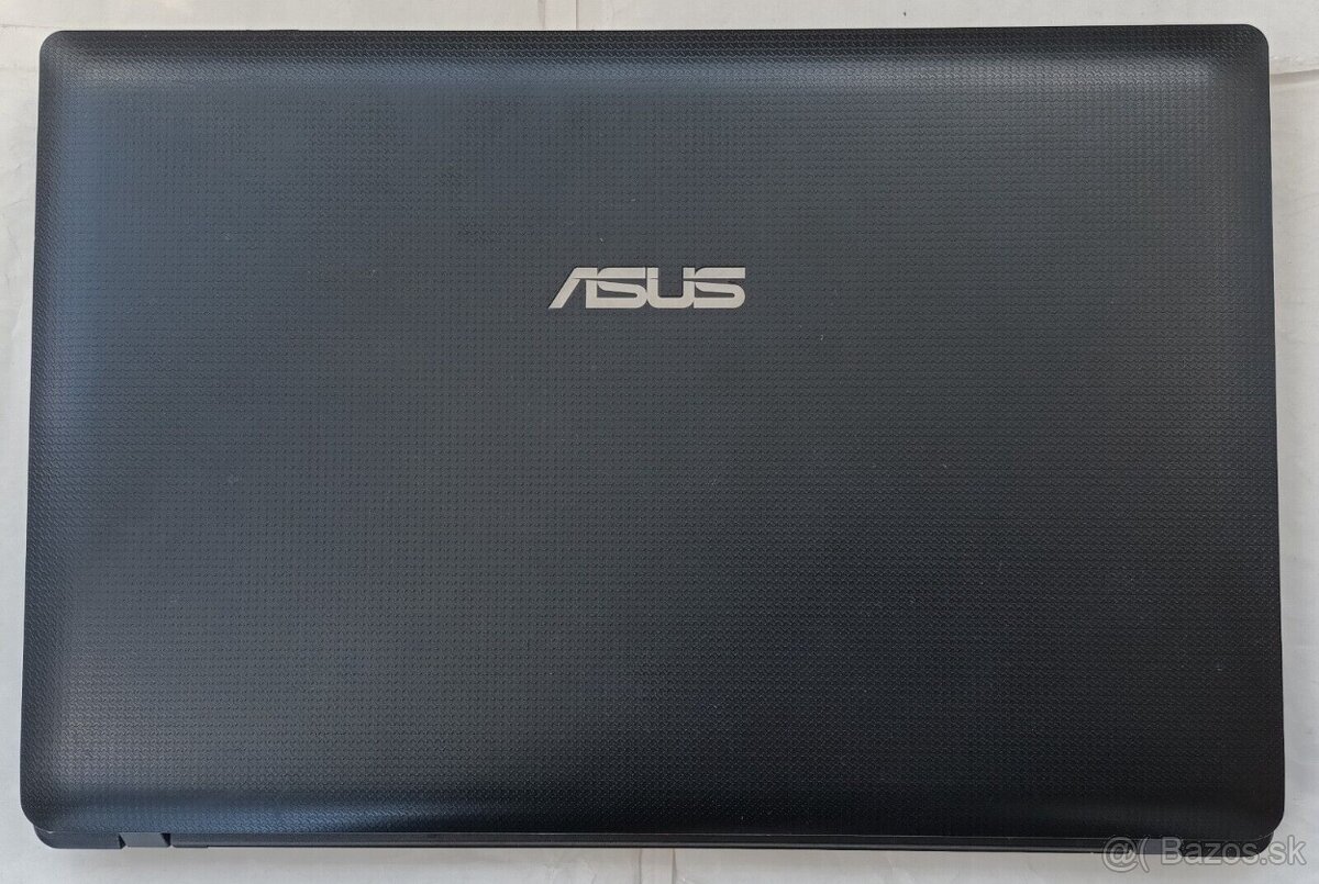 Predám notebook Asus X54L