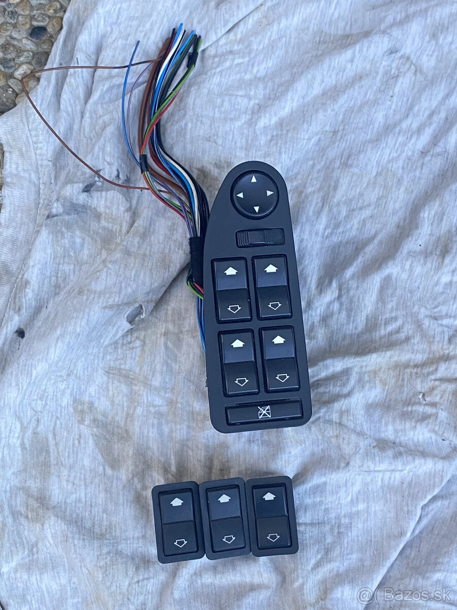 BMW e39 čierne interiérové plasty + 4x spínač okien