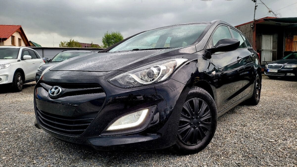 Hyundai i30 1.6i MPI DOHC CVVT Comfort benzín