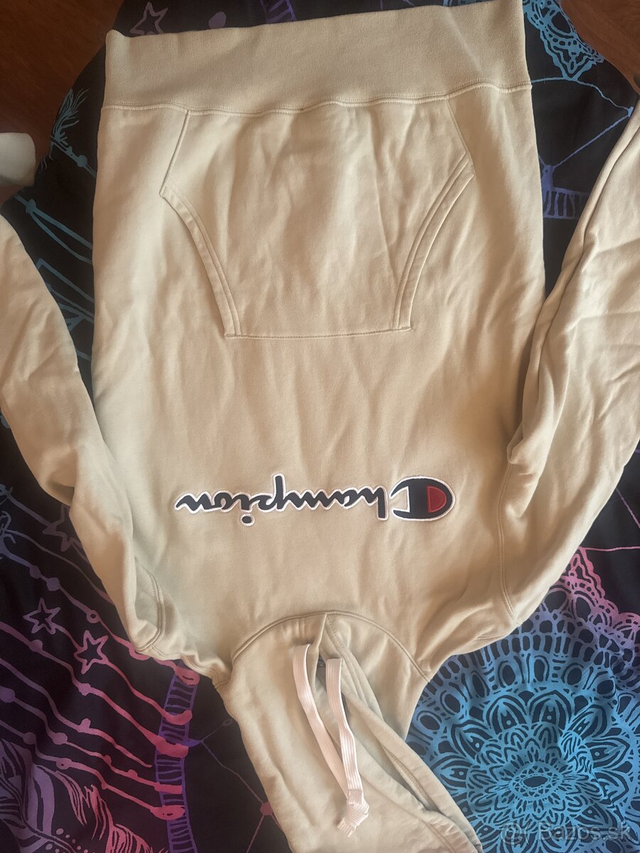 Predám Mikinu Champion