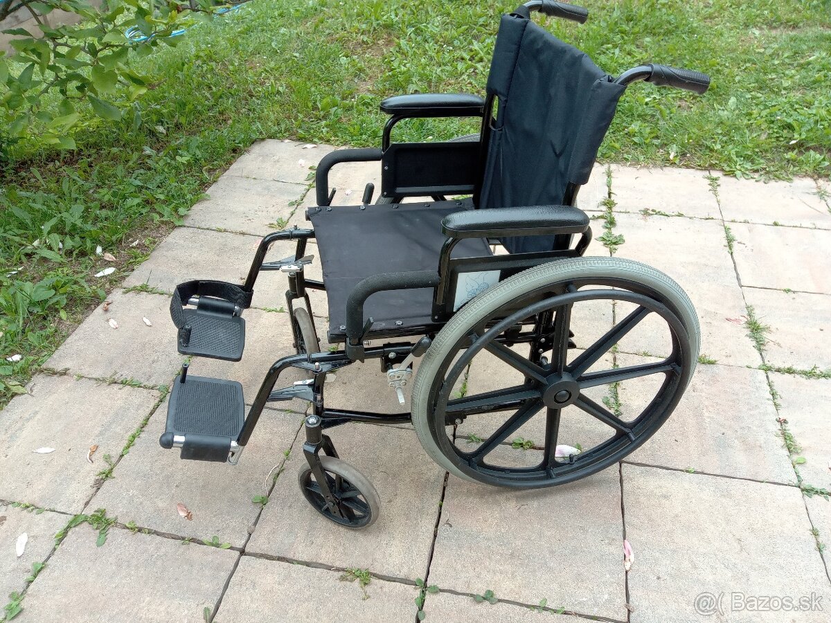 Mechanický invalidný vozík