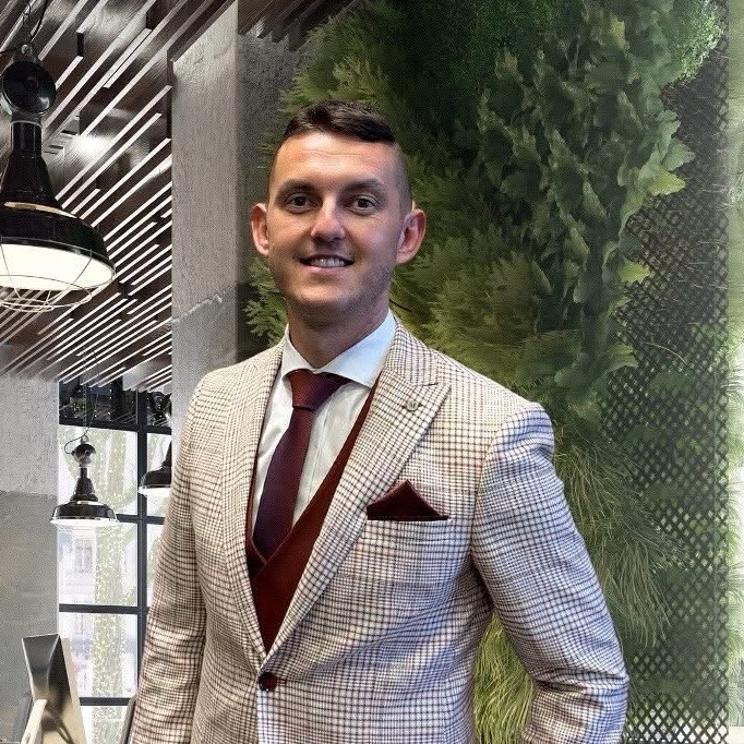 Administratívno - klientský pracovník na pobočke /RV,RA/