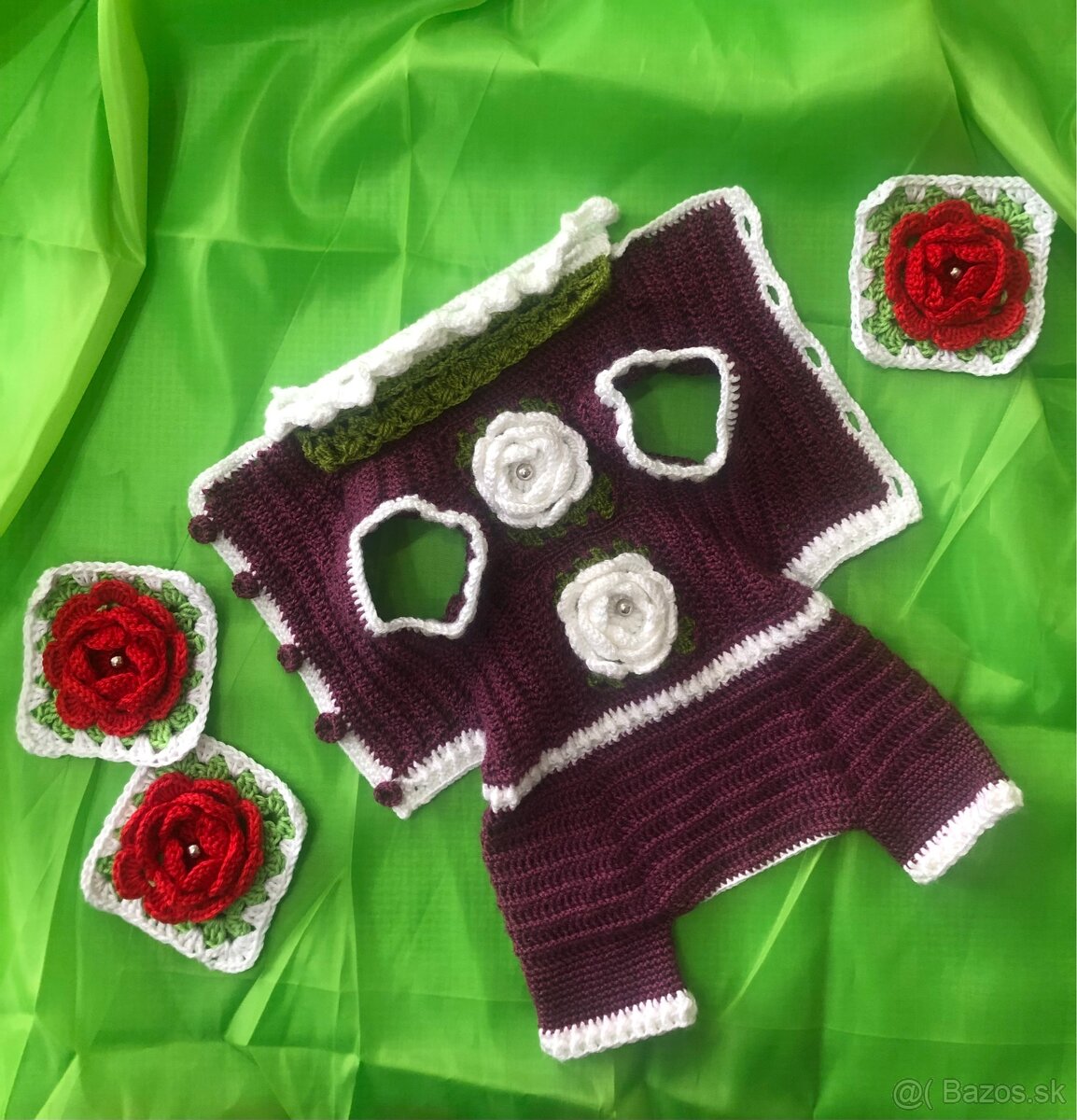 Oblečenie pre psikov,šaty a svetre.