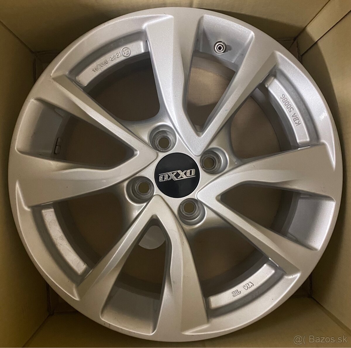 4x100 R16 6,5J ET45 Oxxo Oberon 4