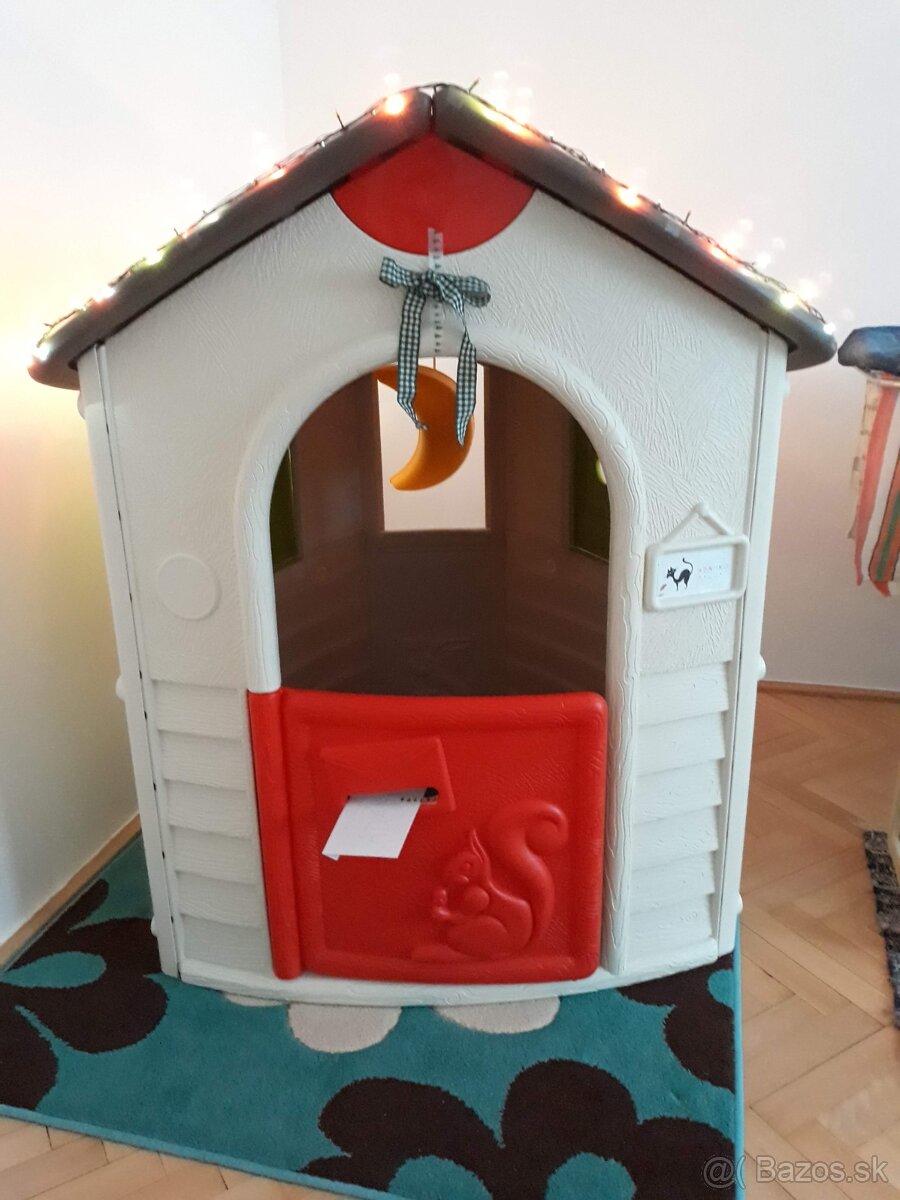 Smoby domcek