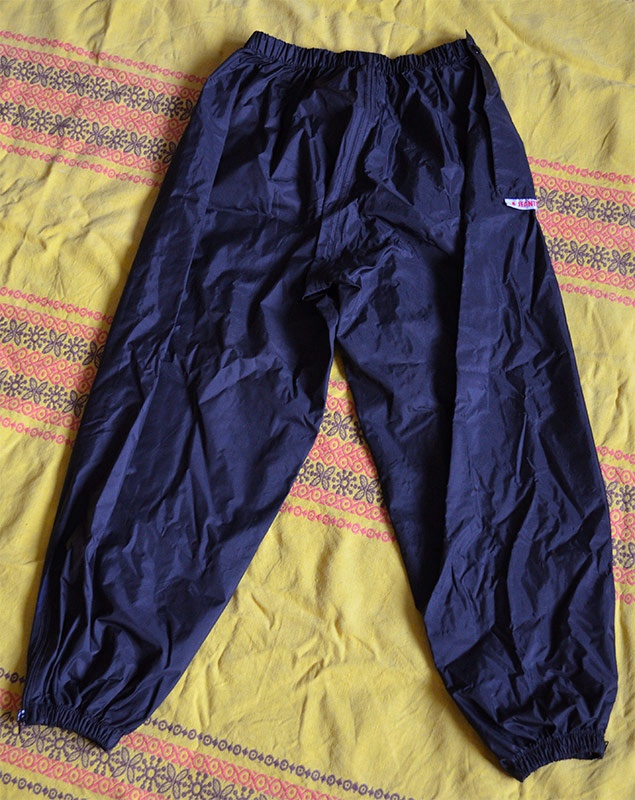 Nohavice do dazda Jeantex, vel. 128-134 za 6,50€