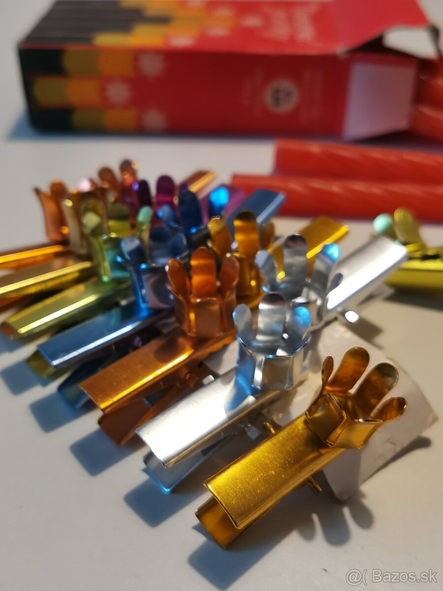 Vianočné sviečky a štipce