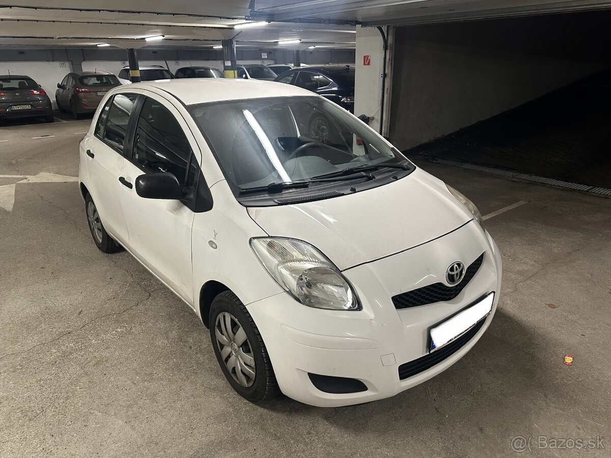 Predám Tyota Yaris 1.0 5D